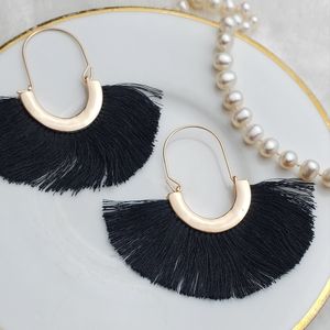 🌟5/$25 STUNNING Gold and Black boho earrings